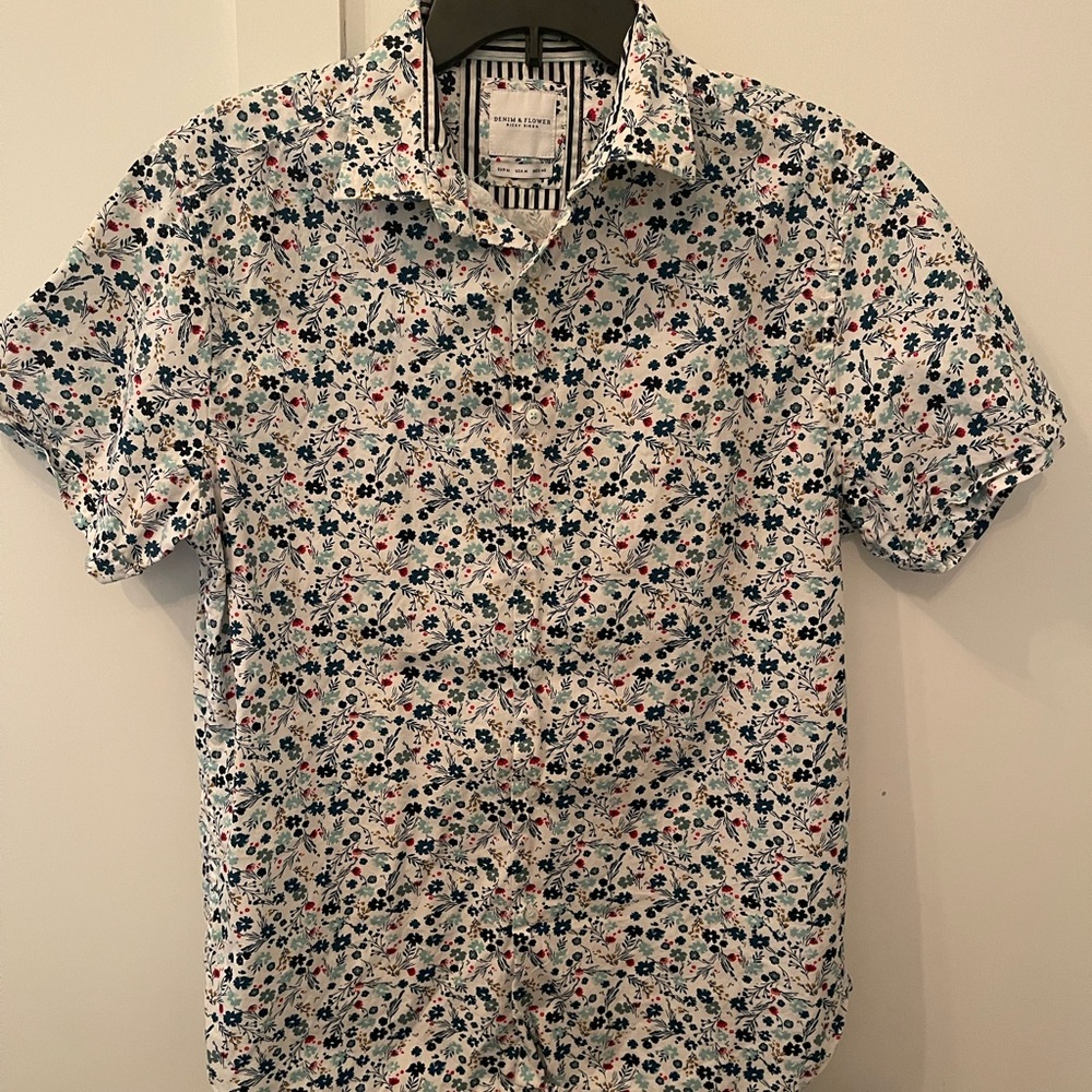 Denim & Flower Blue and Red Casual Button Down Shirt